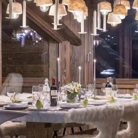 Villa Designed Chalet With Ski-in Ski-out Access Val-dʼIsère