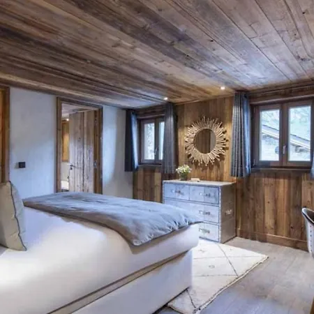 Designed Chalet With Ski-in Ski-out Access *